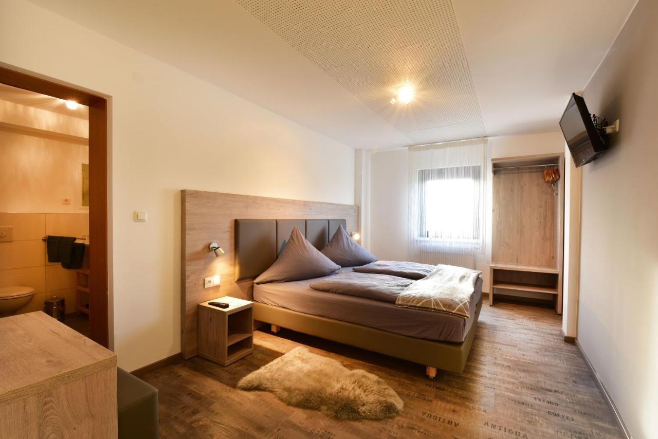 1A Gaestehaus Am Hafen Нюрнберг Екстериор снимка